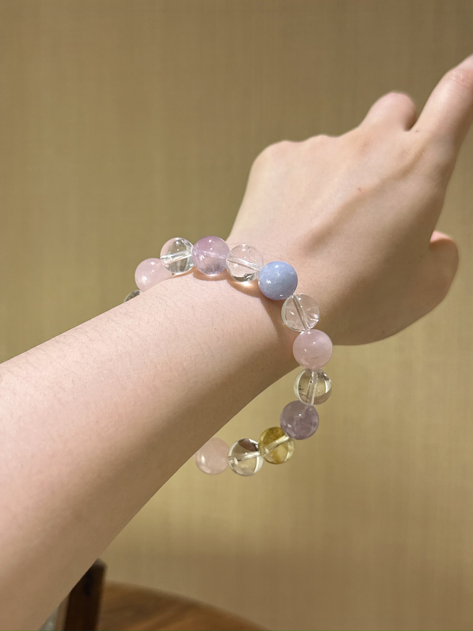 ▫️▪️ White crystal pink crystal citrine amethyst aquamarine bracelet